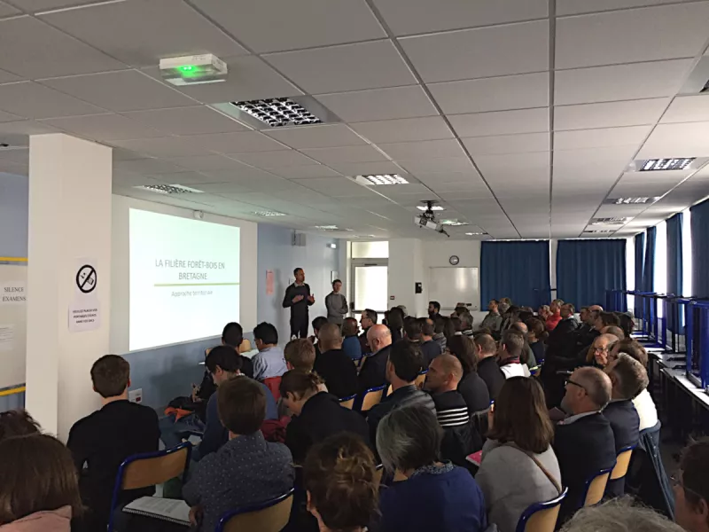 Lancement de l'action forêt-bois en Pays de Brest au lycée de l'Elorn