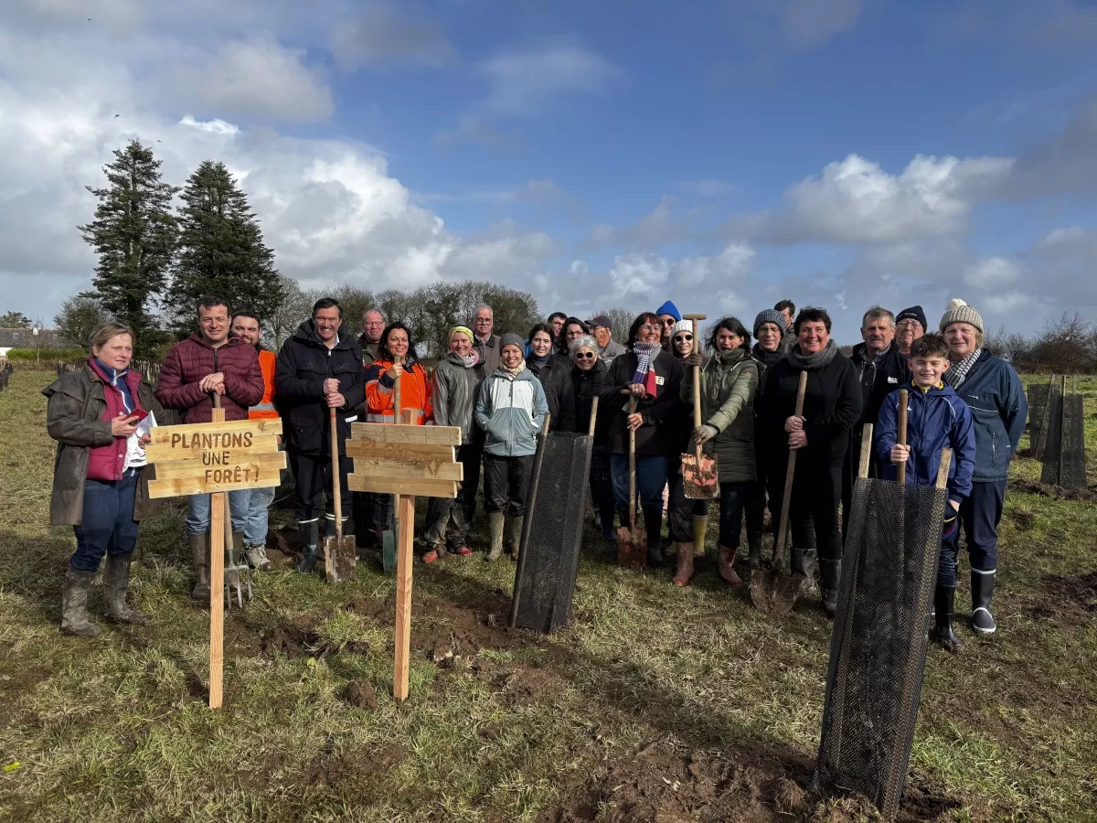 Plantons une forêt à Ploudiry